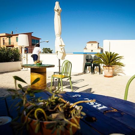 Fermata 135 B&B Grottammare Bagian luar foto